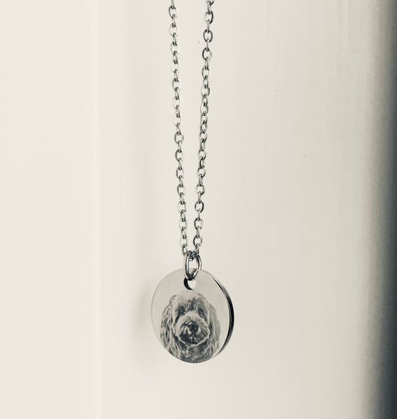 Engraved Dog Pet Memorial Necklace, Engraved Pet Portrait Keyring. Perfect keepsake gift for pet that has passed away. Gift for pet loss. Pet loss gift.