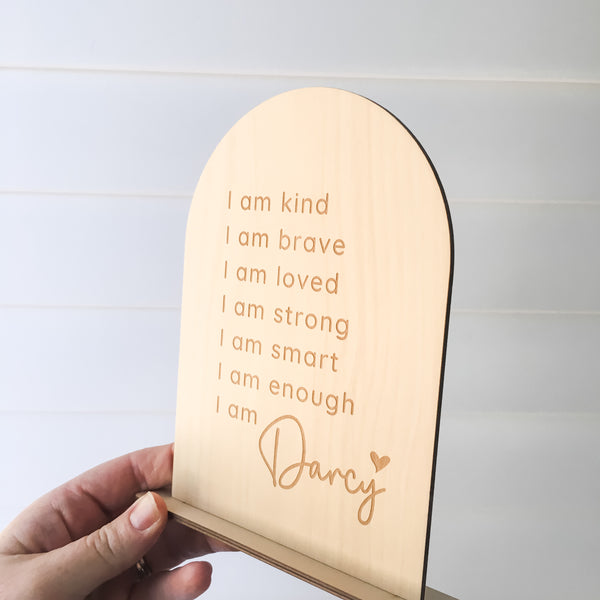 Stunning daily affirmation chart for little girls or boys featuring the words, I am kind, I am brave, I am loved, I am strong, I am smart, I am enough, I am (personalised with their name). Beautiful personalised gift idea.