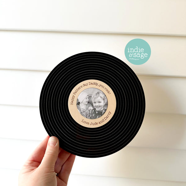 Personalised Vinyl Record featuring your engraved message, chosen photograph and the option to tap the piece to be taken to a audio or video message! A fantastic, unique personalised gift idea for your special person. #personalisedgifts #personalisedgiftideas #personalisedvinyl #fathersdaygifts #uniqueanniversarygifts #fathersday