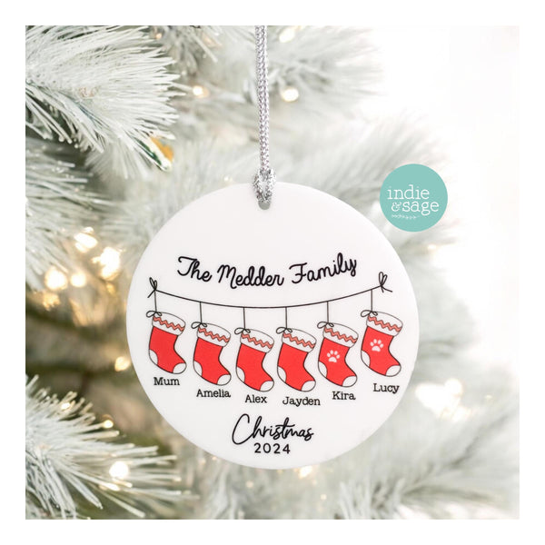 Personalised Family Christmas Ornament #christmas #christmasornament #firstchristmasornament #christmastree #christmasgifts #christmasdecor #christmasdecoration