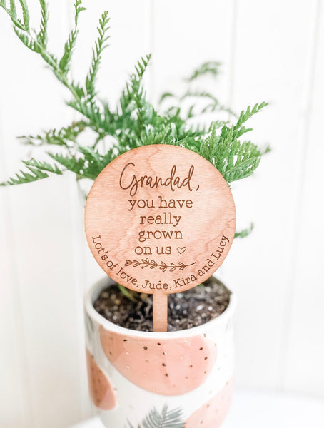 Personalised Planter Sign - Thanks for helping me grow (change the names to personalise!)