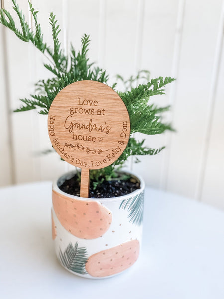 Personalised Planter Sign - Love grows at Nanny's House Wooden Planter Stick (Change Nanny to another name of your choosing)