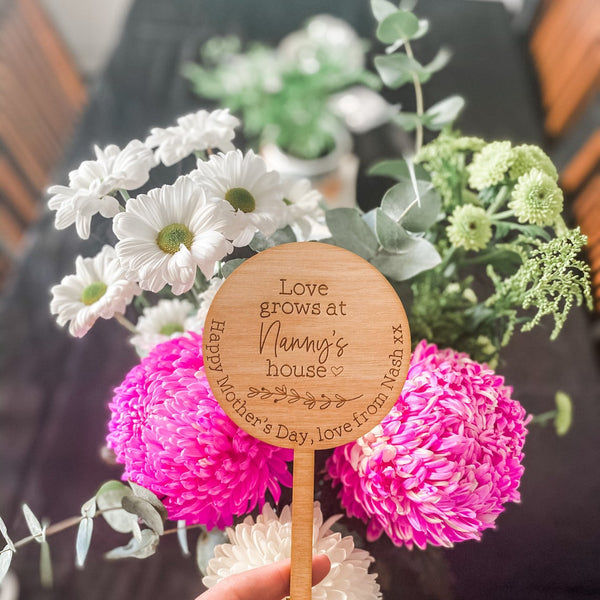 Personalised Planter Sign - Love grows at Nanny's House Wooden Planter Stick (Change Nanny to another name of your choosing)