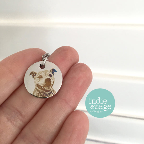 Engraved Pet Portrait Necklace, A lovely keepsake piece for a much loved dog. Engraved with your pets portrait (and name on the back) this piece will be one to treasure forever.

#memorialgifts #petmemorial #dogmemorial #catmemorialgifts #dogmemorialgifts #memorialjewellery #petkeepsakejewellery #dogkeepsakejewellery #dogmumgifts #dogdadgifts #engravedportrait #petportrait #peturn #petmemorial #dogmemorial #petportrait #petloss #petlossgifts