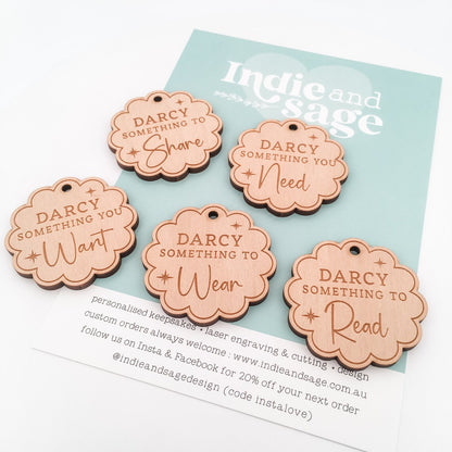 Christmas Gift Tags (Reusable Something To Themed) - Scalloped Wooden Gift Tags