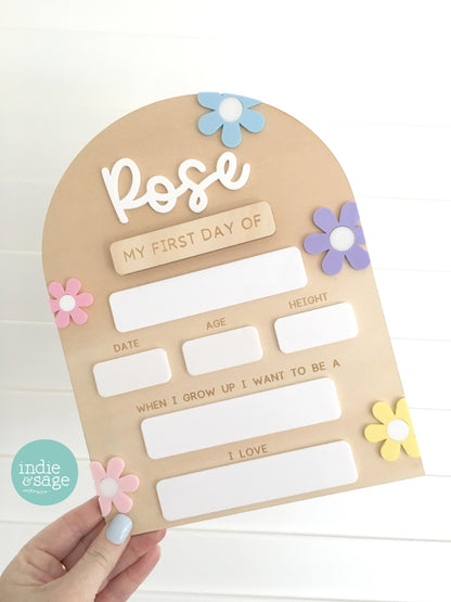 Personalised First & Last Day School Sign – Pastel Daisy Design
