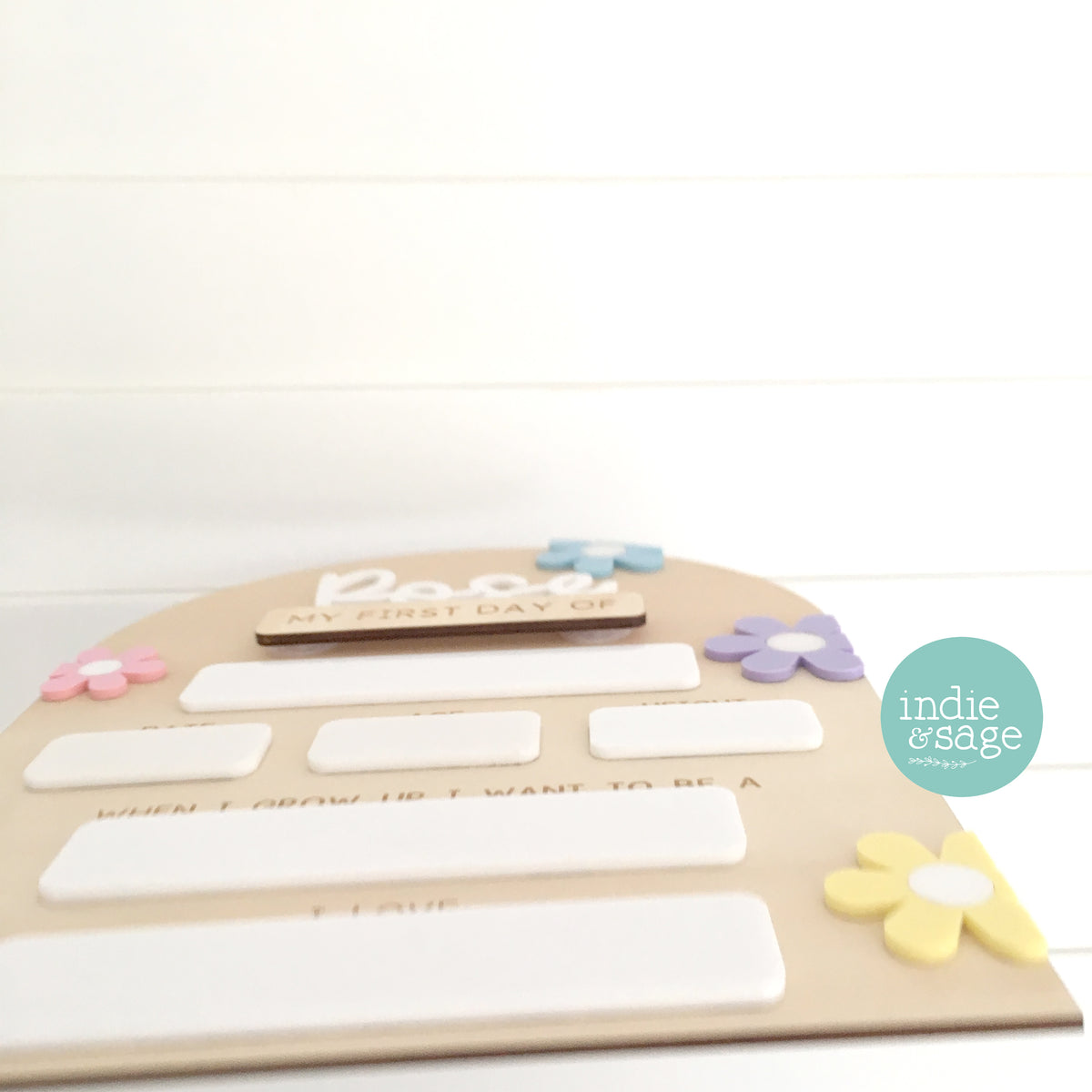 Personalised First & Last Day School Sign – Pastel Daisy Design
