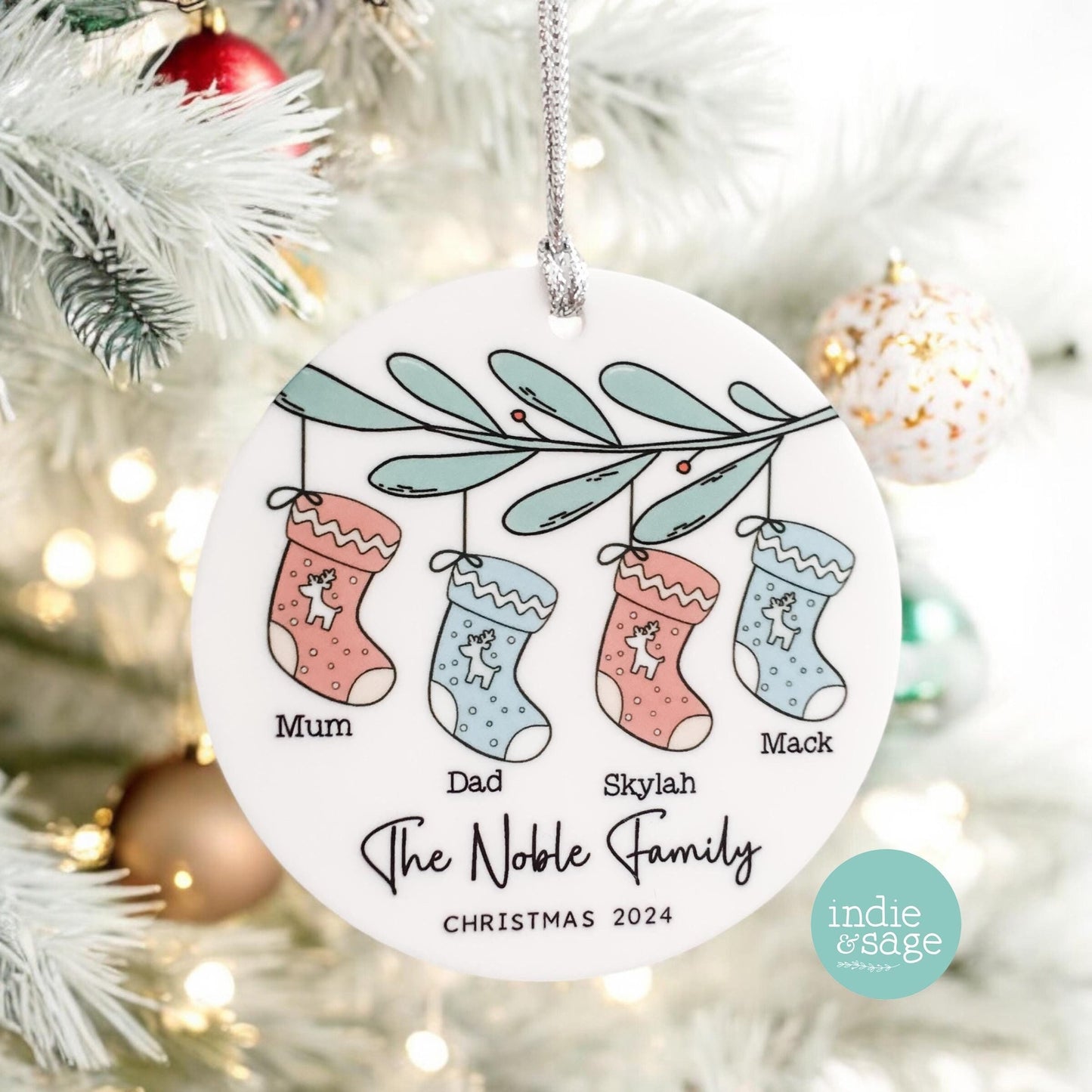 Personalised Family Christmas Ornament #christmas #christmasornament #firstchristmasornament #christmastree #christmasgifts #christmasdecor #christmasdecoration