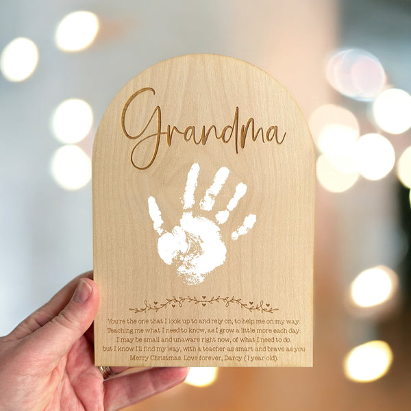 Baby's First Christmas Personalised Handprint Plaque, Unique Keepsake Gift for Mum, Dad, Grandma or Grandad, Christmas Gift Ideas, Grandma